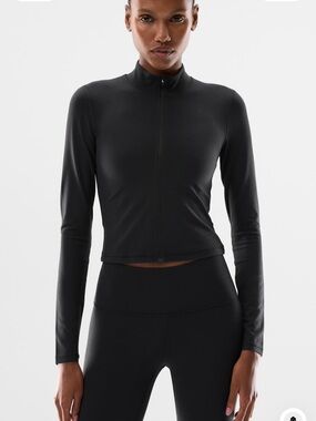NWT Aritzia Golden New Limit Zip-Up Size XX-Small in Black